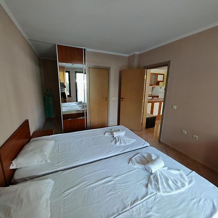 Marina Delfin Apartments - Top Location & Pet Friendly Sveti Vlas Exteriér fotografie