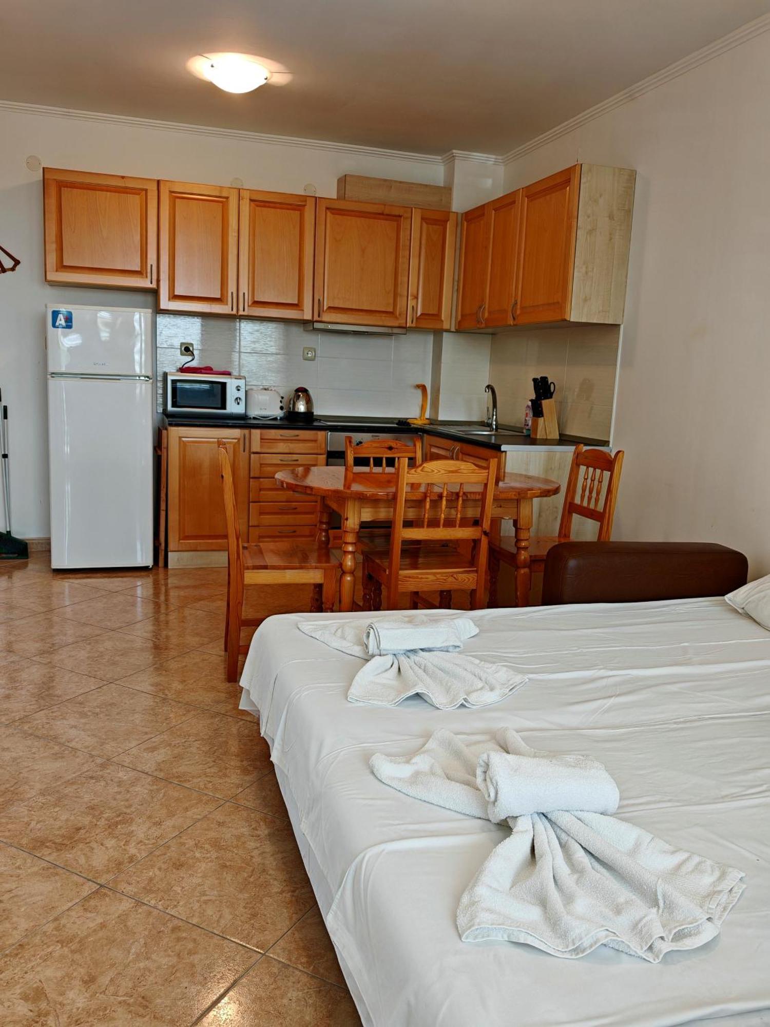 Marina Delfin Apartments - Top Location & Pet Friendly Sveti Vlas Exteriér fotografie